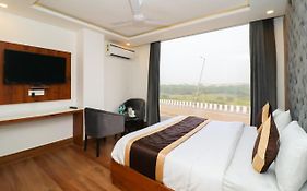 Opo Hotel Dior, Delhi Airport